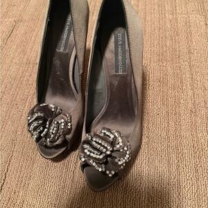 Steve Madden Olive Green Peep-Toe Pumps with Crystal Flower